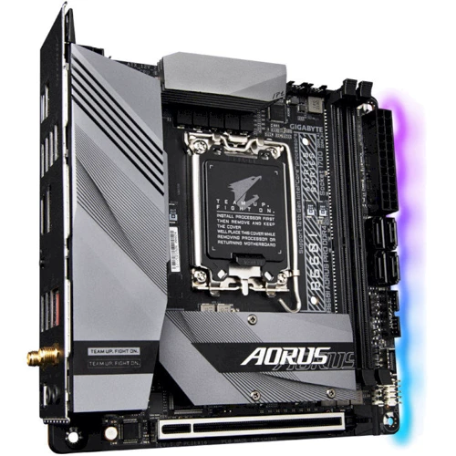 GIGABYTE B660I AORUS PRO DDR4: Оперативна пам'ять 2xDDR4 5333 МГц, до 64 ГБ