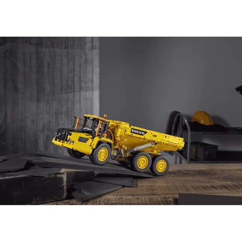 LEGO Technic Сочлененный самосвал 6x6 Volvo (42114) фото 8