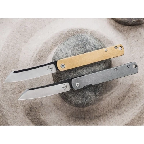 Нож Boker Plus Zenshin 42 Brass (2373.09.84): Система блокировки Есть