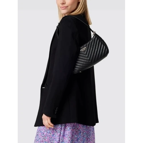 Жіноча сумка багет GUESS KEILLAH SHOULDER BAG чорна (HWQG8690180-BLA): Застібка Молния