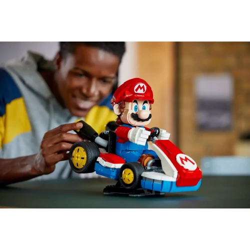 Конструктор LEGO Super Mario Mario Kart: Mario і Standard Kart (72037) фото 4