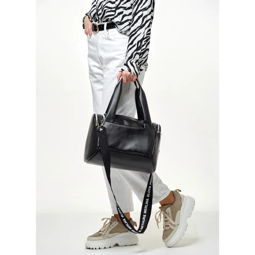 Жіноча спортивна сумка Sambag Vogue SQH чорна (90024002): Тип Спортивные сумки