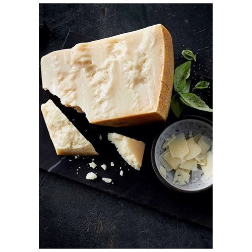 Сир Castelli Grana Padano 32% 125 гр (WT2576): Текстура тверда