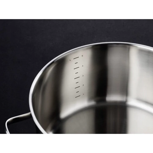 Кастрюля KitchenAid Proline 24 см 5.7 л (CC001879-001): Материал корпуса Нержавеющая сталь