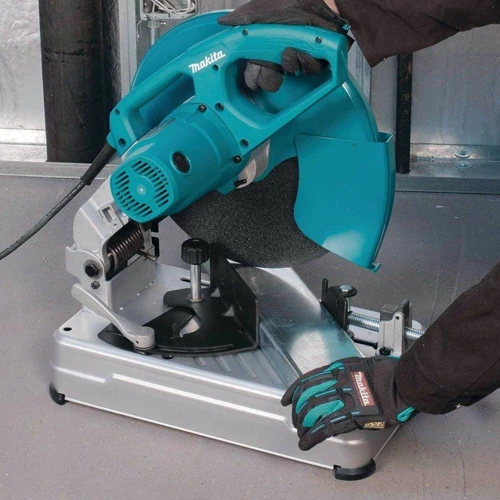 Дисковая пила Makita LW1400