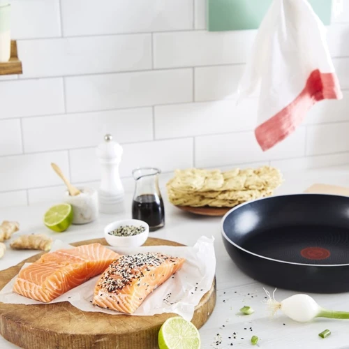 Сковорода Tefal Generous Cook 28 см (C2770653): Крышка в комплекте нет