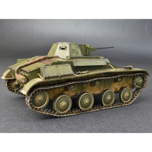 Сборная модель MiniArt Советский легкий танк Т-60, поздний, горьковского автомобильного завода с интерьером (MA35232) фото 10