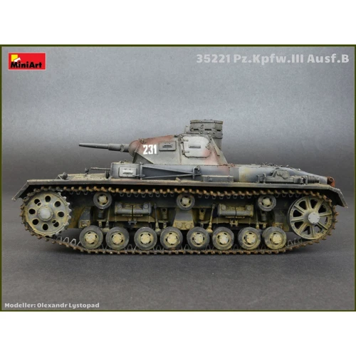 Сборная модель MiniArt Танк Pz.Kpfw.III Ausf.B с экипажем (MA35221) фото 8