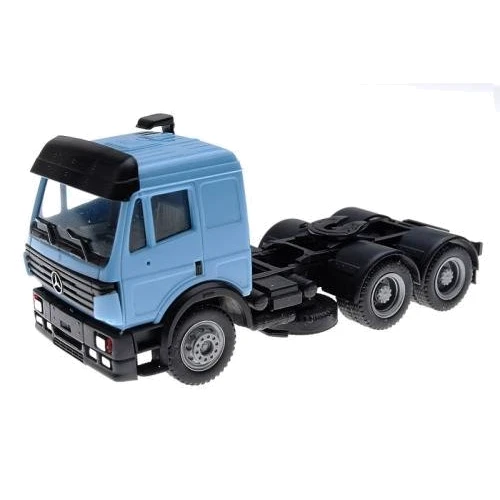 Автомобиль AMA Мерседес, седельный тягач, голубой AMA000102: Тип Готовая модель