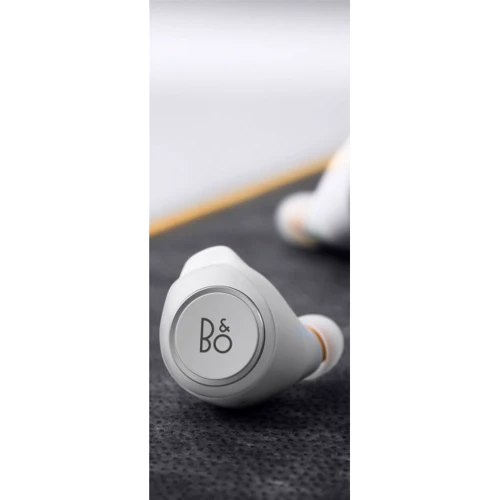 Наушники Bang & Olufsen Beoplay E8 Motion White (1646700): Чувствительность (дБ) 107