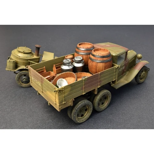 Сборная модель MiniArt Советский грузовой автомобиль типа AAA с полевой кухней (MA35257) фото 10