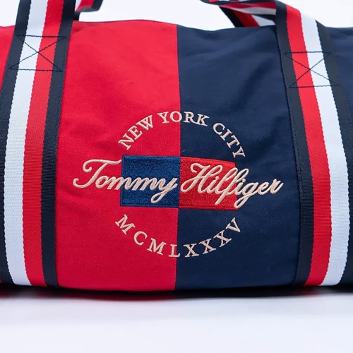 Чоловіча спортивна сумка Tommy Hilfiger різнобарвна (883849414074): Країна виробник Камбоджа