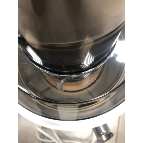 Cecotec Strong Titanium 19000 XXL (CCTC-04110) (Соковижималки) (78041389): Причина уцінки Товар в идеальном состоянии, небольшая трещина на верхней крышке