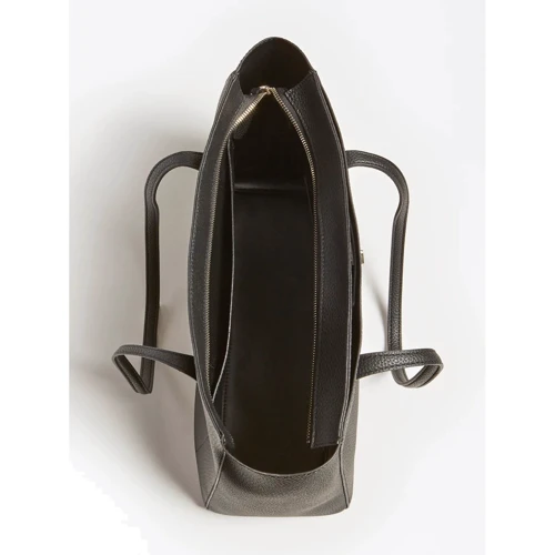 Женская сумка тоут Guess Uptown Chic Elite Tote черная (HWVG7301250-BLA): Страна производитель Вьетнам