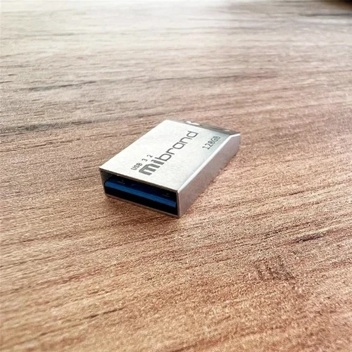 USB-флешка Mibrand 128GB Ant USB 3.2 Silver (MI3.2/AN128M4S): Стандарт USB USB 3.2