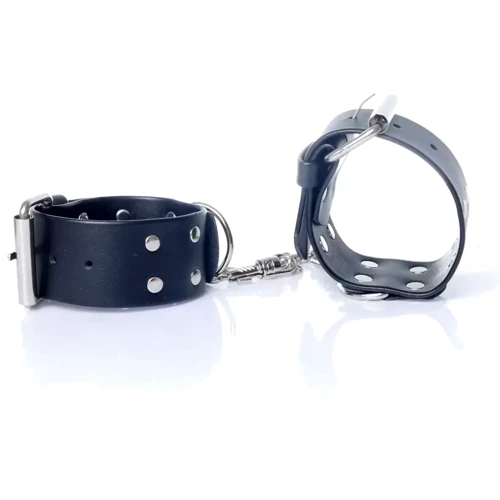 Наручники Fetish Boss Series - Handcuffs with studs (BS3300092)