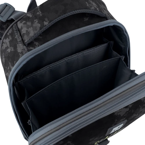 Рюкзак школьный каркасный Kite Education Skateboard K22-531M-4: Корпус рюкзака Каркасный