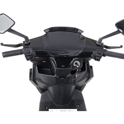 Электроскутер Maxxter Neon 2500 Вт белый: Особенности Мощные, С сиденьем, С рулем, С большим запасом хода, С багажником, Двухместный