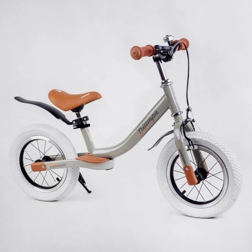 Беговел Corso Triumph 74100 (серый)