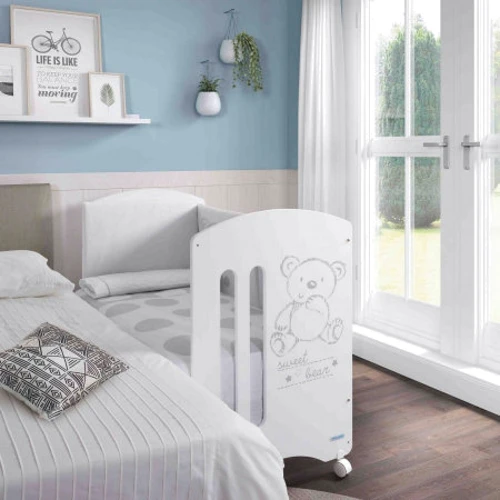 Ліжечко дитяче Micuna Sweet Bear White 120х60 біле (SWEET BEAR BASIC WHITE): Матеріал дерево