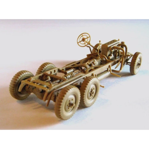 Германский легковой автомобиль G4 (производства 1939 г.) с пассажирами, G4 (1939 production), German Car with Passengers(ICM35531): Масштаб 1:35