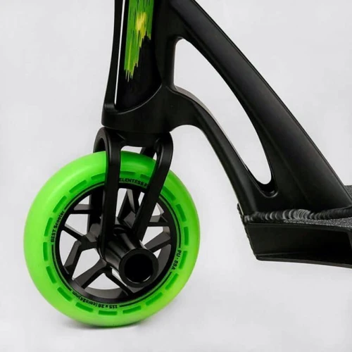 Самокат трюковый Best Scooter Fear зеленый (МТ-60611): Материал колес полиуретан