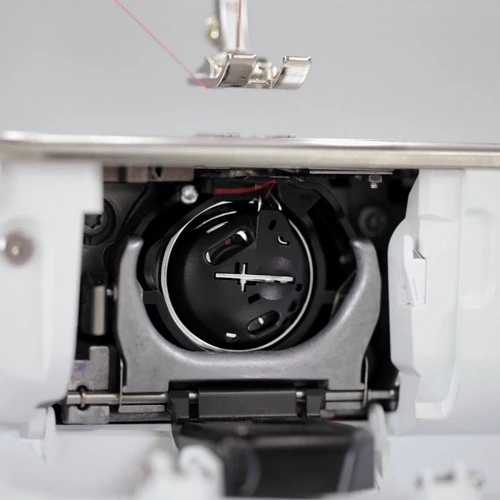Швейная машина Bernina Bernette B770 QE: Максимальная ширина строчки, мм 9