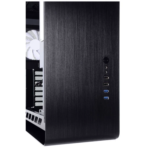 Корпус QUBE Hawk Black (QBX4A_WBNU3): Матеріал передній панелі алюміній