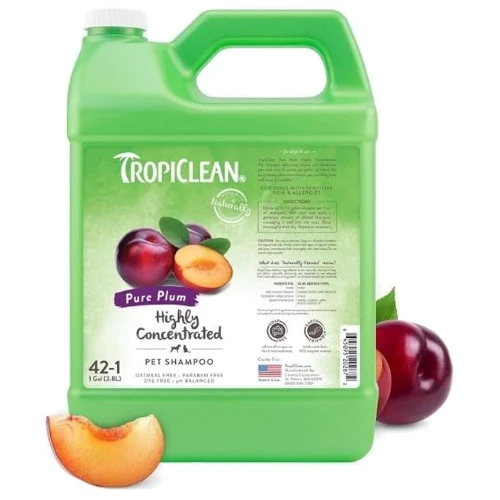 Шампунь Tropiclean Чистая слива концентрат 1:42 для собак и кошек дезодорирующий 3.8 л (202672)