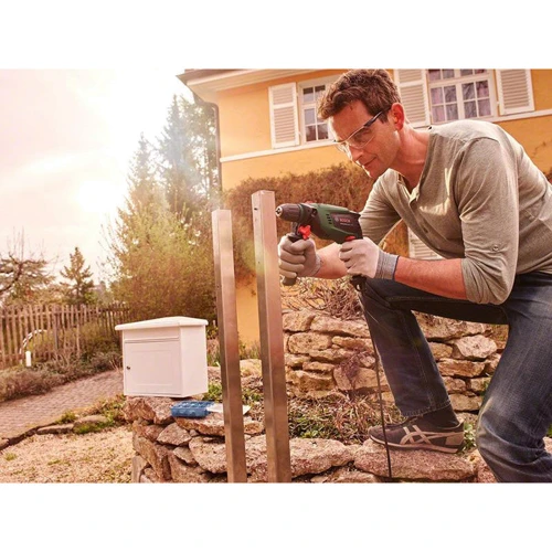 Дриль Bosch UniversalImpact 700 (0603131020) БЗП: Тип інструмента ударная дрель