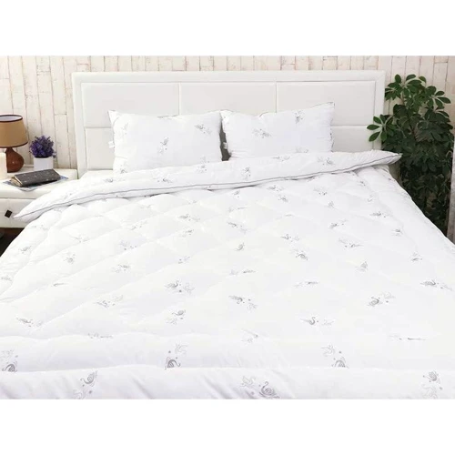 Одеяло Руно 140х205 см Silver Swan_demi + подушка 50х70 см (924.52_Silver Swan_demi): Тип Комплекты