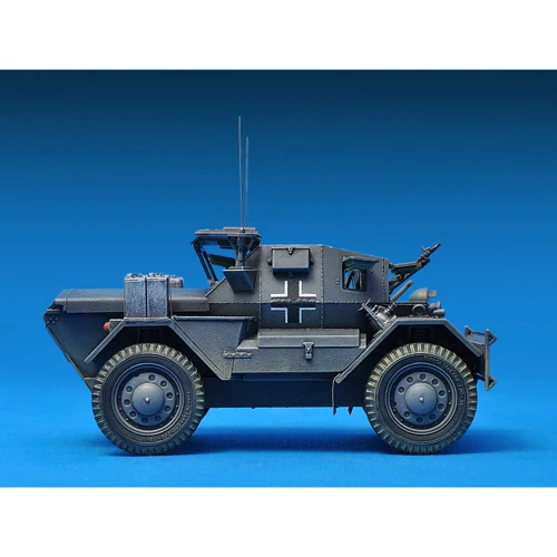 Сборная модель MiniArt MA35074 ДИНГО Мк.2 Бронеавтомобиль с экипажем Pz.Kmpf. Mk.I 202(e) фото 7