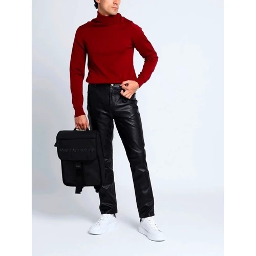 Чоловічий рюкзак KARL LAGERFELD K/KOVER BACKPACK чорний (226M3063-999): Фактура Матовая, Гладкая