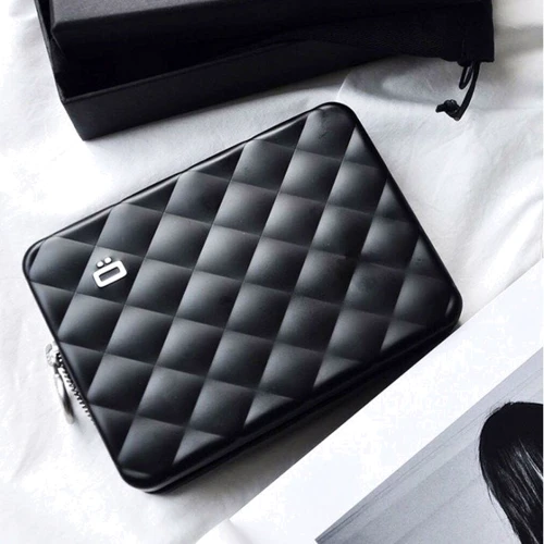 Женский кошелек Ogon Designs Quilted passport черный (QP_Black): Страна производитель Франция