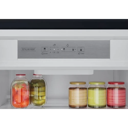 Встраиваемый холодильник Hotpoint-Ariston HAC20 T321: Мощность замораживания 4 кг/сутки
