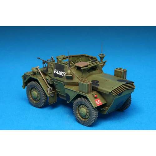 Сборная модель MiniArt Динго Mк.III британский разведывательный автомобиль с экипажем (MA35077) фото 9
