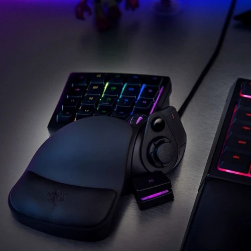 Клавіатура Razer Tartarus V2 (RZ07-02270100-R3M1): Додатково подставка под запястья, подсветка клавиш