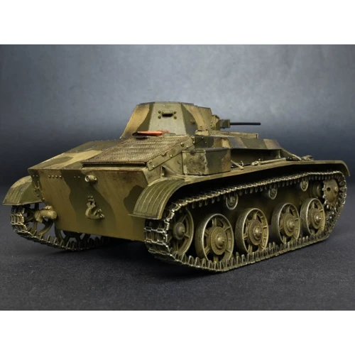 Сборная модель MiniArt Советский легкий танк Т-60 завода №264 с интерьером (MA35219) фото 13