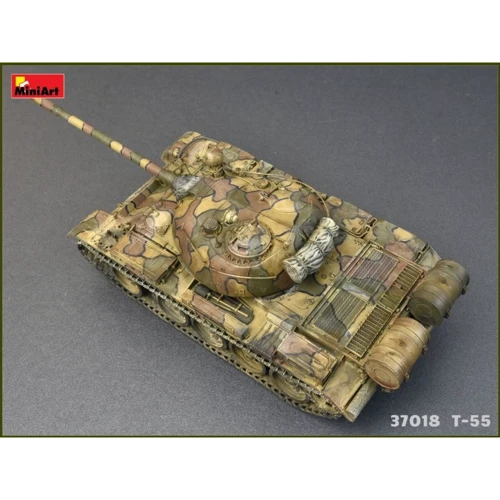 Сборная модель MiniArt Советский средний танк Т-55 образца 1963 г. с интерьером (MA37018) фото 5