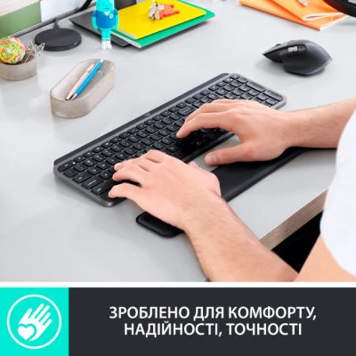Клавіатура Logitech MX Keys Plus Advanced Wireless Illuminated Keyboard with Palm Rest Graphite (920-009416): інтерфейс підключення Bluetooth