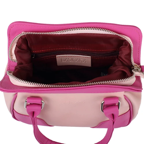 Женская сумка саквояж Laskara розовая (LK-10247-pink-fuchia): Страна производитель Чехия