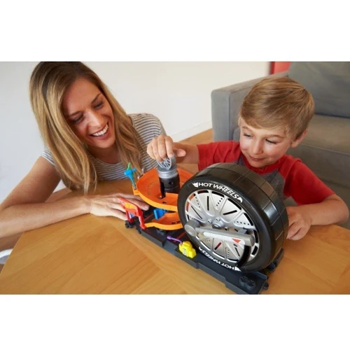 Ігровий набір Hot Wheels Трюки в місті в ас. (2) (FNB15): Виробник Hot Wheels