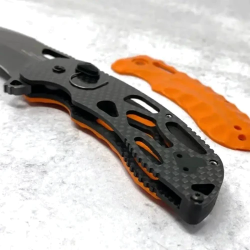 Нож SOG Kiku XR LTE, Orange (SOG 12-27-03-57): Система блокировки Есть
