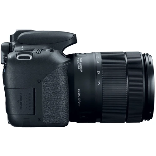 Canon EOS 77D kit (18-135mm) IS STM: Тип матрицы CMOS