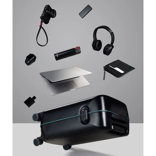 Чемодан RunMi 90 PC Smart Suitcase Black 20": Материал Корпус - поликарбонат Bayer Makrolon, подкладка - полиэстер.