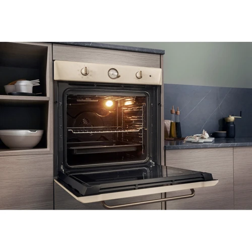 Духовой шкаф электрический Hotpoint-Ariston FIT 804 C OW HA: Конвекция есть