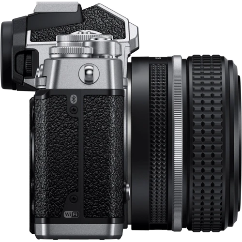 Nikon Z fc + 28mm (VOA090K001) UA: Сменный объектив есть (Nikon Z)