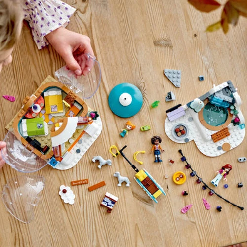 Конструктор LEGO Friends Праздничные приключения в иглу (41760): Количество деталей, шт. 491