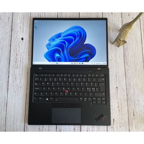 Ноутбук Lenovo ThinkPad X1 Carbon Gen 9 Approved Витринный образец фото 12