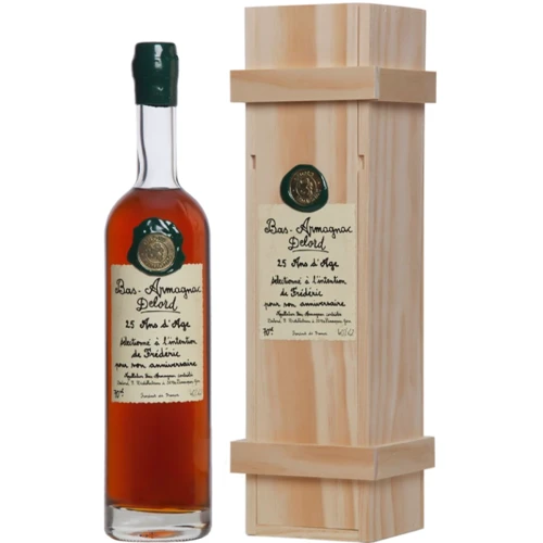 Арманьяк Delord Bas-Armagnac 25 YO wooden box 40 % 0.7 л (WHS3324110001427)